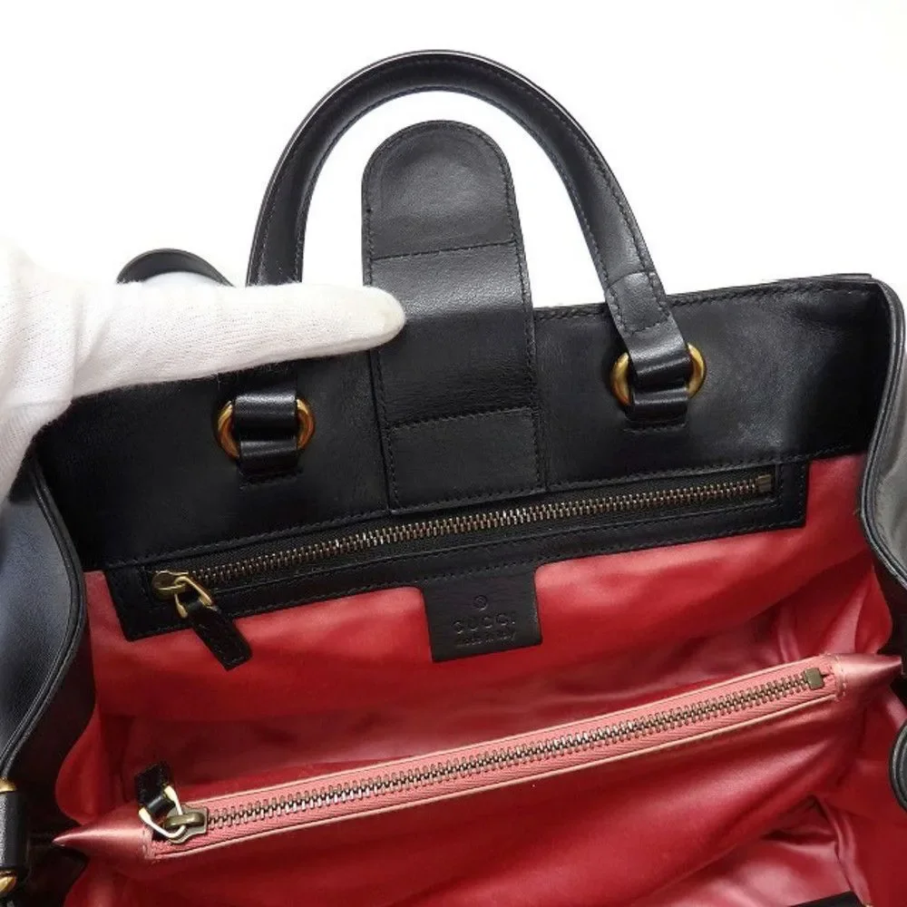 Gucci GG Marmont Shoulder Bag White Black